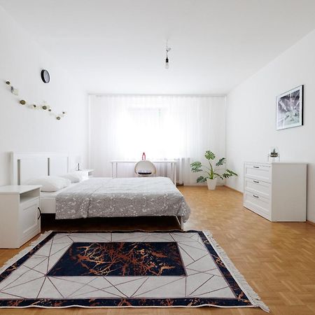 Cozy, Spacious And Charming 4 Bedrooms Apartament Bécs Kültér fotó