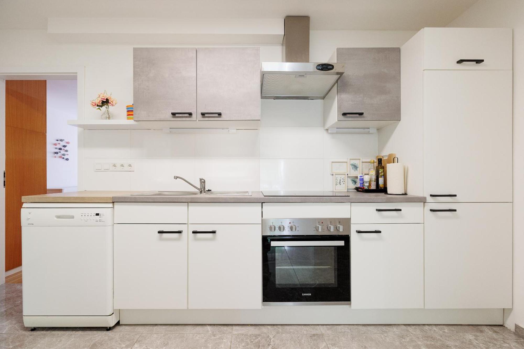 Cozy, Spacious And Charming 4 Bedrooms Apartament Bécs Kültér fotó